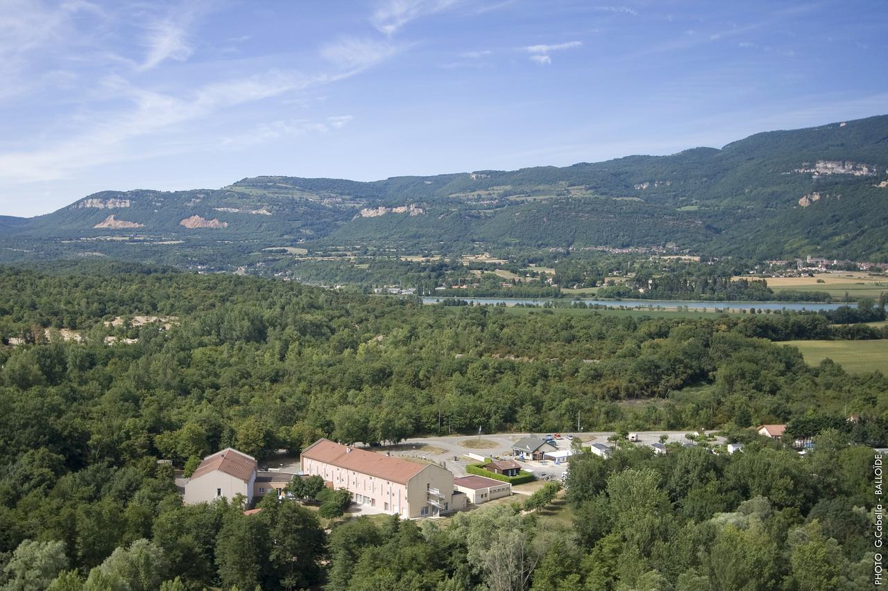 Hotel Vallee Bleue Montalieu-Vercieu エクステリア 写真